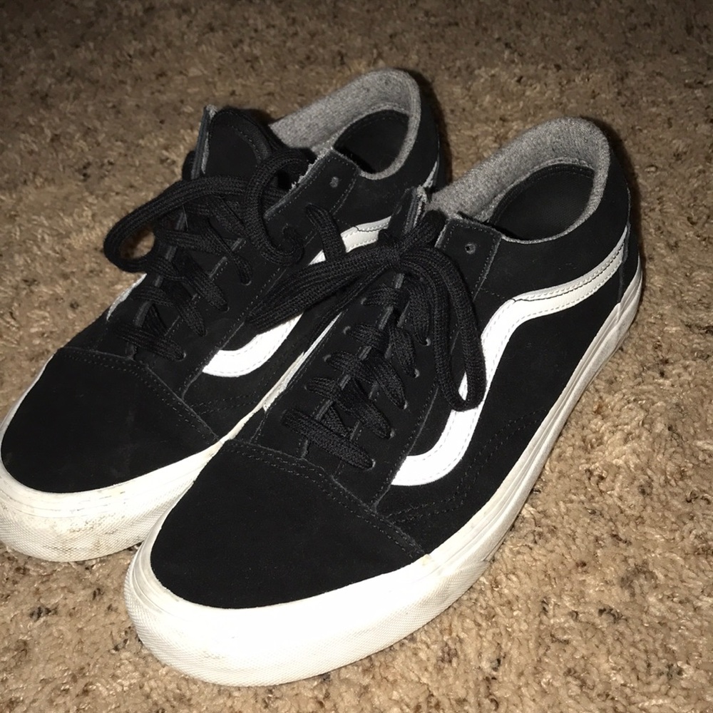 Old Skool Low Top Black Vans